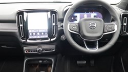 2023 (23) VOLVO XC40 2.0 B3P Ultimate Dark 5dr Auto 5640967