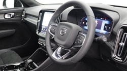2023 (23) VOLVO XC40 2.0 B3P Ultimate Dark 5dr Auto 5640955