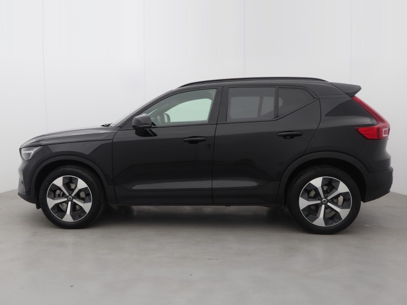 2023 (23) VOLVO XC40 2.0 B3P Ultimate Dark 5dr Auto 5640925