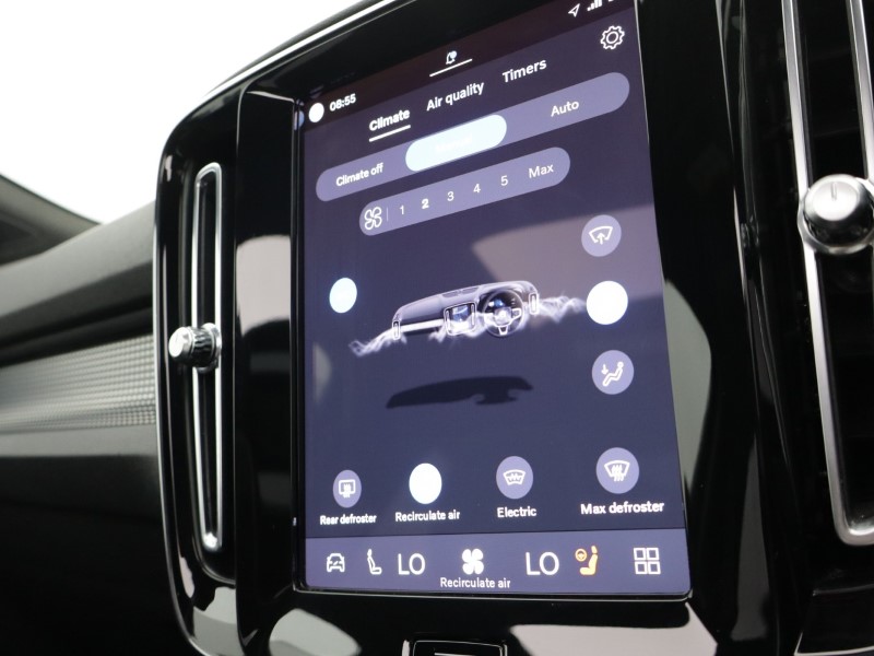 2023 (23) VOLVO XC40 2.0 B3P Ultimate Dark 5dr Auto 5640980