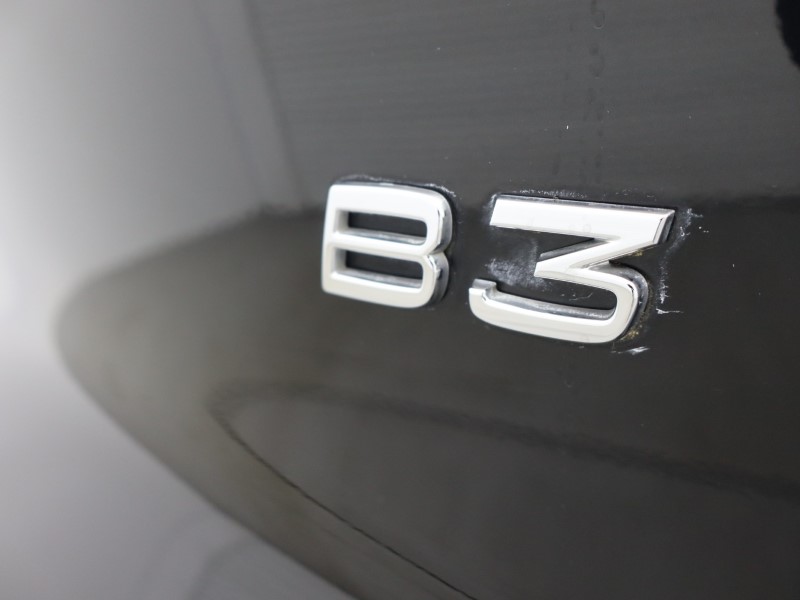 2023 (23) VOLVO XC40 2.0 B3P Ultimate Dark 5dr Auto 5640938
