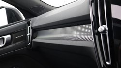 2023 (23) VOLVO XC40 2.0 B3P Ultimate Dark 5dr Auto 5640984