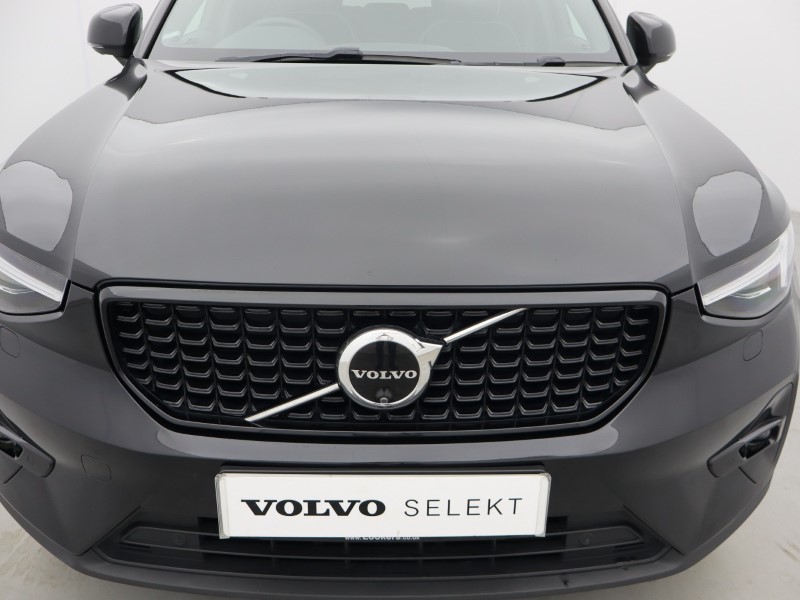 2023 (23) VOLVO XC40 2.0 B3P Ultimate Dark 5dr Auto 5640933