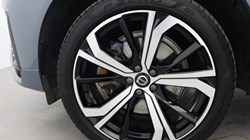 2022 (71) VOLVO XC60 2.0 T8 Recharge PHEV R DESIGN Pro 5dr AWD Auto 5635450