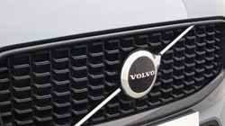 2022 (71) VOLVO XC60 2.0 T8 Recharge PHEV R DESIGN Pro 5dr AWD Auto 5635485
