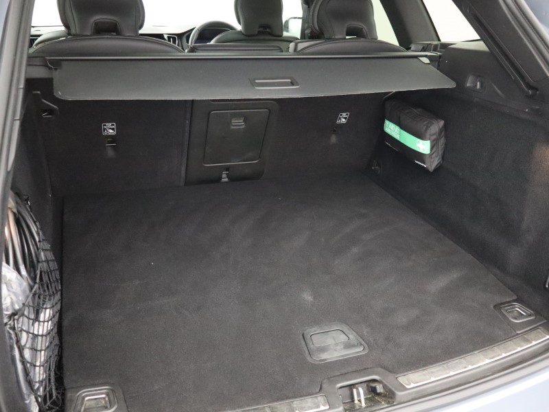 2022 (71) VOLVO XC60 2.0 T8 Recharge PHEV R DESIGN Pro 5dr AWD Auto 5635477