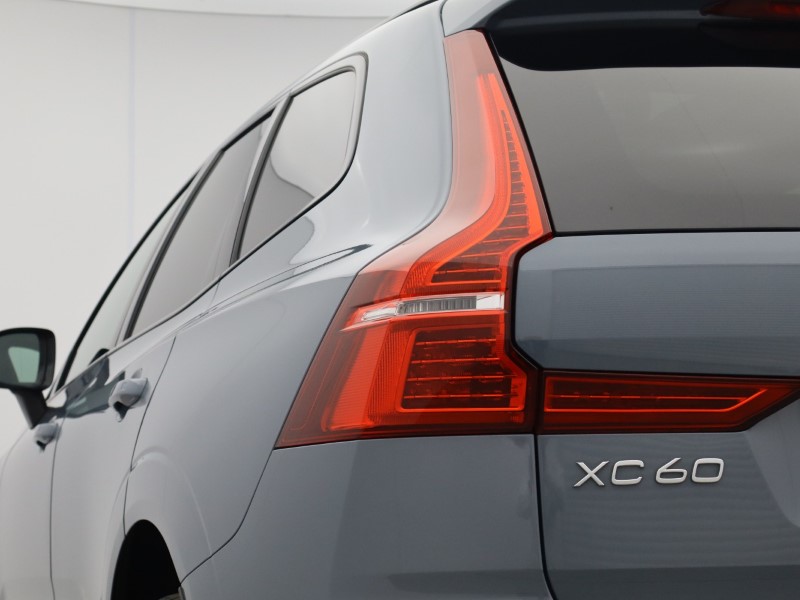 2022 (71) VOLVO XC60 2.0 T8 Recharge PHEV R DESIGN Pro 5dr AWD Auto 5635479