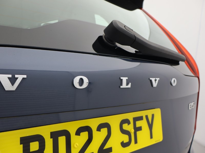 2022 (22) VOLVO XC90 2.0 B5D [235] Momentum 5dr AWD Geartronic 5636973
