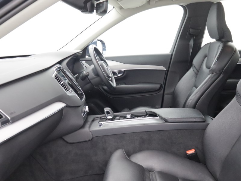 2022 (22) VOLVO XC90 2.0 B5D [235] Momentum 5dr AWD Geartronic 5636982
