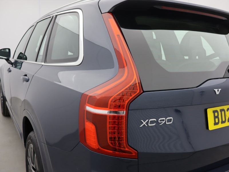 2022 (22) VOLVO XC90 2.0 B5D [235] Momentum 5dr AWD Geartronic 5636972