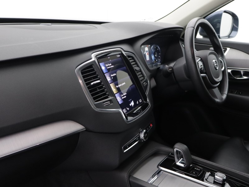 2022 (22) VOLVO XC90 2.0 B5D [235] Momentum 5dr AWD Geartronic 5636996