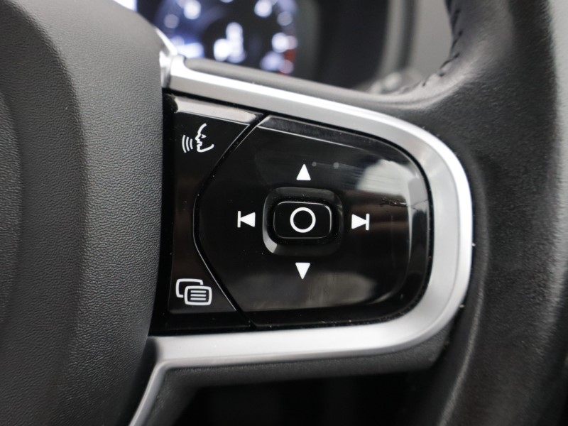 2022 (22) VOLVO XC90 2.0 B5D [235] Momentum 5dr AWD Geartronic 5637005