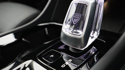 2025 (75) VOLVO XC40 2.0 B4P Ultra Dark 5dr Auto 5648724