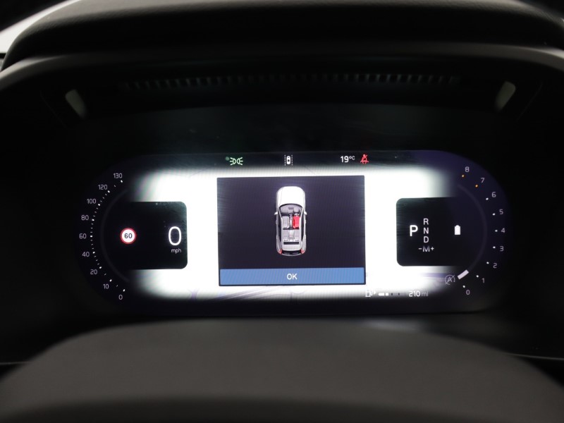 2025 (75) VOLVO XC40 2.0 B4P Ultra Dark 5dr Auto 5648714