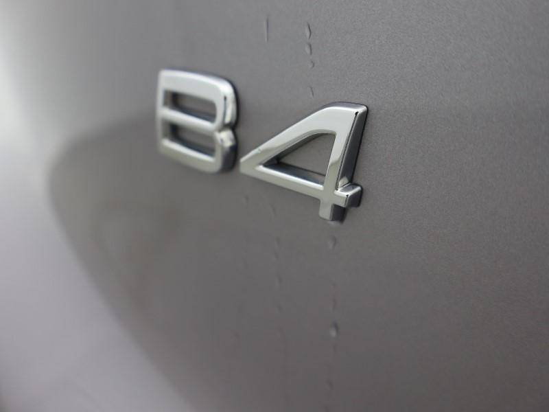 2025 (75) VOLVO XC40 2.0 B4P Ultra Dark 5dr Auto 5648680