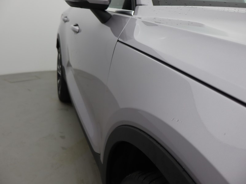2025 (75) VOLVO XC40 2.0 B4P Ultra Dark 5dr Auto 5648677