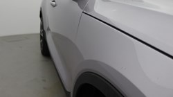 2025 (75) VOLVO XC40 2.0 B4P Ultra Dark 5dr Auto 5648677