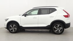 2023 (23) VOLVO XC40 2.0 B4P Plus Dark 5dr AWD Auto 5623078