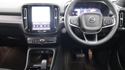 2023 (23) VOLVO XC40 2.0 B4P Plus Dark 5dr AWD Auto 5623099