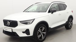 2023 (23) VOLVO XC40 2.0 B4P Plus Dark 5dr AWD Auto 5623074