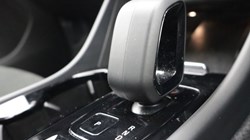 2023 (23) VOLVO XC40 2.0 B4P Plus Dark 5dr AWD Auto 5623125