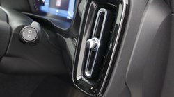 2023 (23) VOLVO XC40 2.0 B4P Plus Dark 5dr AWD Auto 5623106