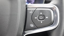 2023 (23) VOLVO XC40 2.0 B4P Plus Dark 5dr AWD Auto 5623115