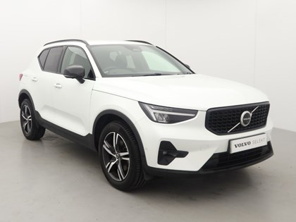 2023 (23) VOLVO XC40 2.0 B4P Plus Dark 5dr AWD Auto