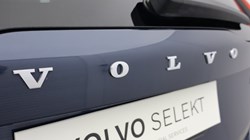 2025 (25) VOLVO XC90 2.0 B5P Plus Dark 5dr AWD Geartronic 5636395