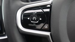 2025 (25) VOLVO XC90 2.0 B5P Plus Dark 5dr AWD Geartronic 5636430