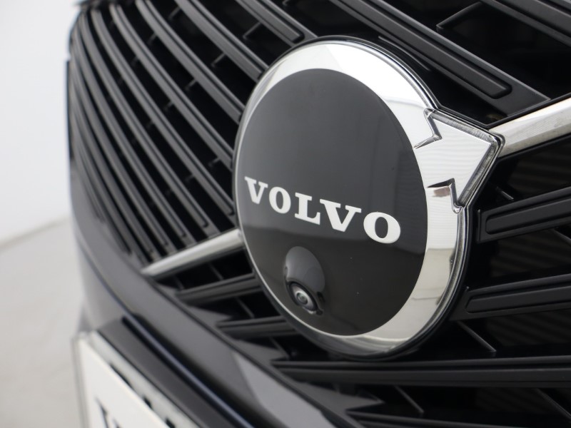 2025 (25) VOLVO XC90 2.0 B5P Plus Dark 5dr AWD Geartronic 5636390