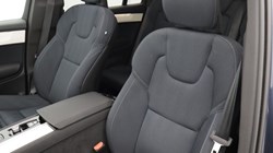 2025 (25) VOLVO XC90 2.0 B5P Plus Dark 5dr AWD Geartronic 5636418