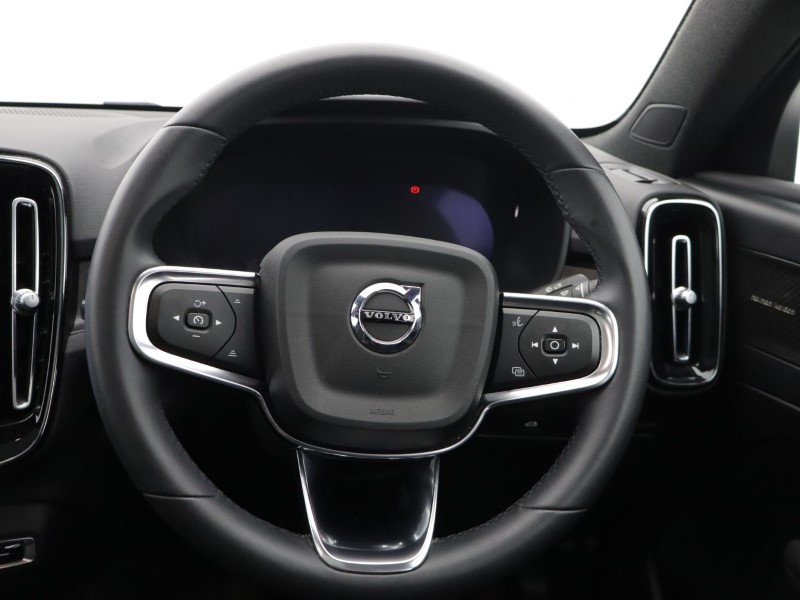 2023 (23) VOLVO C40 170kW Recharge Ultimate 69kWh 5dr Auto 5665867