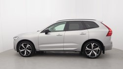 2021 (21) VOLVO XC60 2.0 B5P R DESIGN 5dr Geartronic 5620649