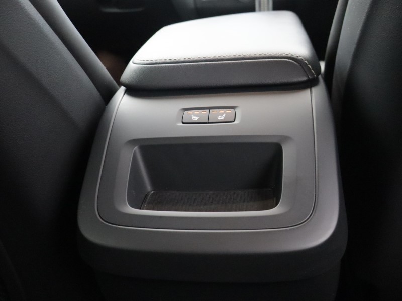 2021 (21) VOLVO XC60 2.0 B5P R DESIGN 5dr Geartronic 5620626