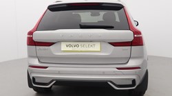 2021 (21) VOLVO XC60 2.0 B5P R DESIGN 5dr Geartronic 5620589