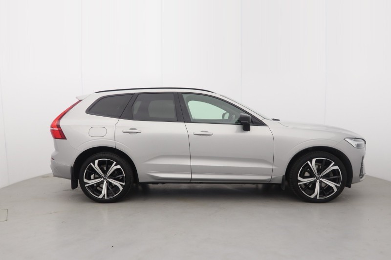 2021 (21) VOLVO XC60 2.0 B5P R DESIGN 5dr Geartronic 5620650