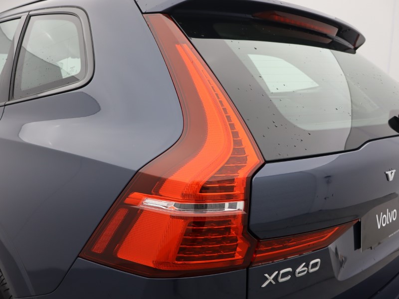 2025 (74) VOLVO XC60 2.0 B5P Plus Dark 5dr AWD Geartronic 5657368