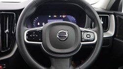 2025 (74) VOLVO XC60 2.0 B5P Plus Dark 5dr AWD Geartronic 5657400