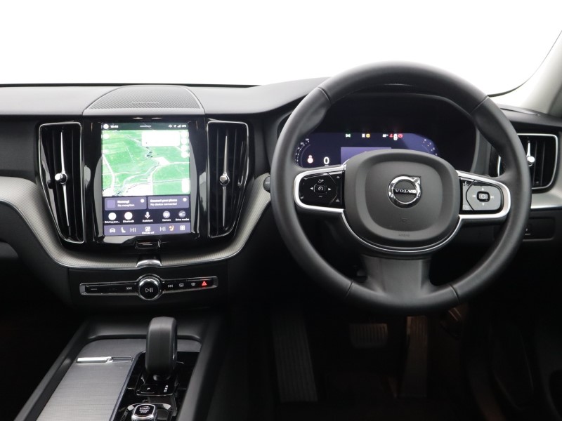 2025 (74) VOLVO XC60 2.0 B5P Plus Dark 5dr AWD Geartronic 5657399