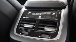 2025 (74) VOLVO XC60 2.0 B5P Plus Dark 5dr AWD Geartronic 5657397