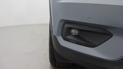 2020 (69) VOLVO XC40 2.0 T4 Momentum Pro 5dr AWD Geartronic 5661225