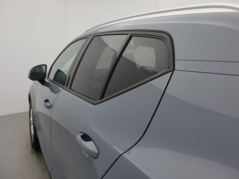 2020 (69) VOLVO XC40 2.0 T4 Momentum Pro 5dr AWD Geartronic 5661233