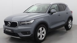 2020 (69) VOLVO XC40 2.0 T4 Momentum Pro 5dr AWD Geartronic 5661213