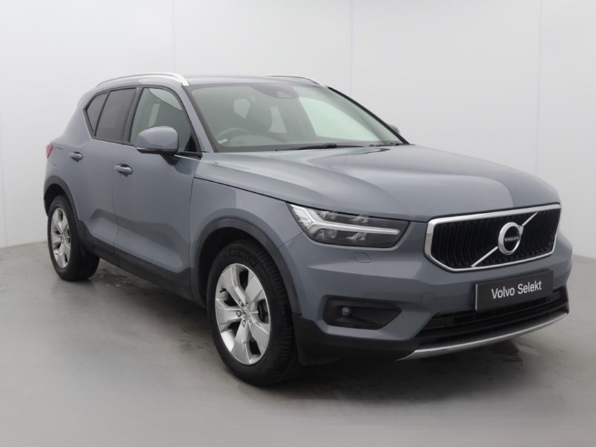 2020 (69) VOLVO XC40 2.0 T4 Momentum Pro 5dr AWD Geartronic