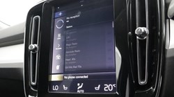 2020 (69) VOLVO XC40 2.0 T4 Momentum Pro 5dr AWD Geartronic 5661263