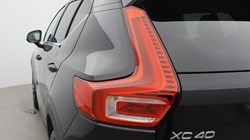 2025 (75) VOLVO XC40 2.0 B3P Ultra Dark 5dr Auto 5653962