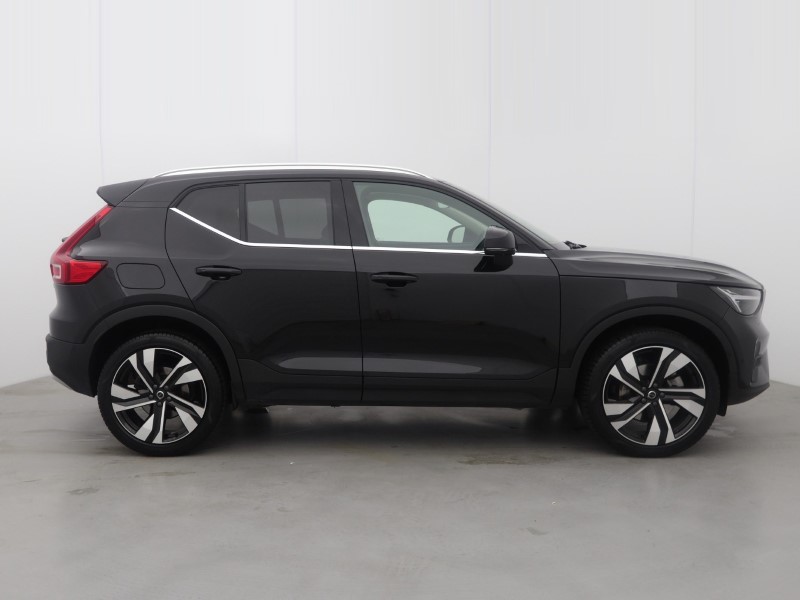 2025 (75) VOLVO XC40 2.0 B3P Ultra Dark 5dr Auto 5653941