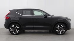 2025 (75) VOLVO XC40 2.0 B3P Ultra Dark 5dr Auto 5653941