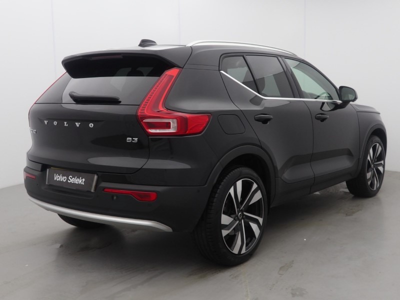 2025 (75) VOLVO XC40 2.0 B3P Ultra Dark 5dr Auto 5654018